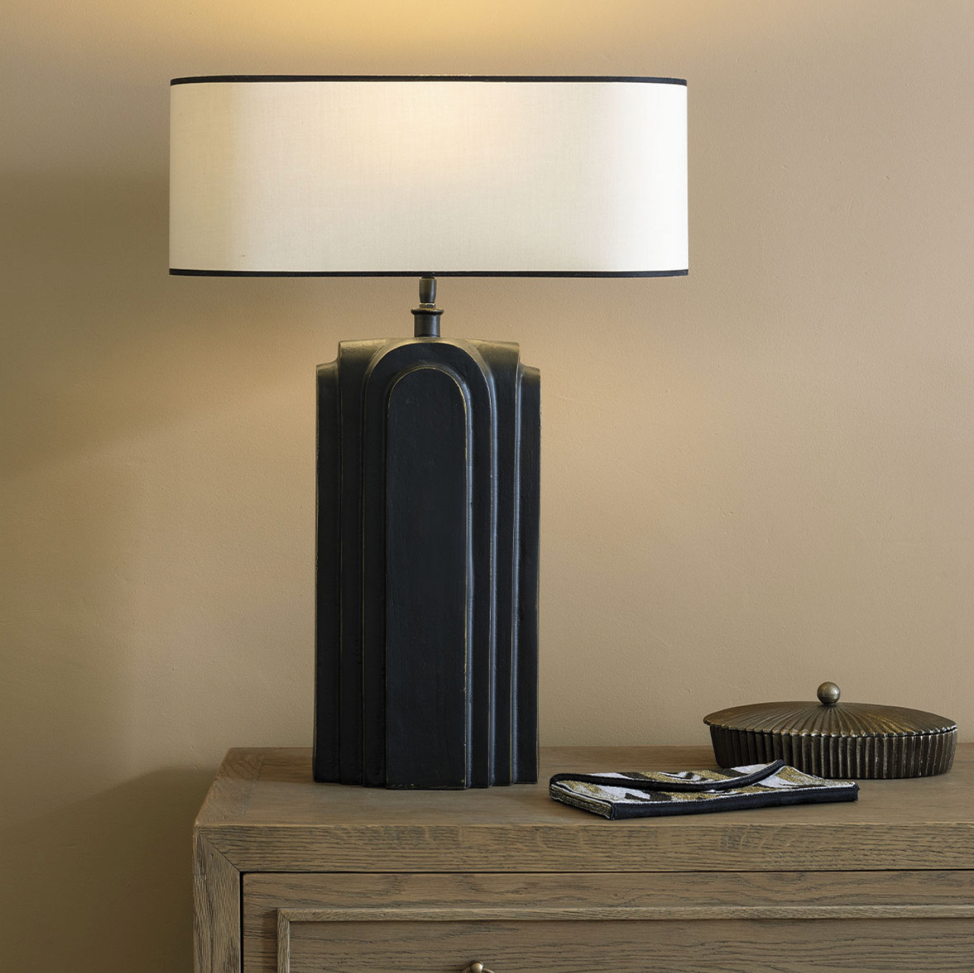 Achille Black Metal Table-Lamp