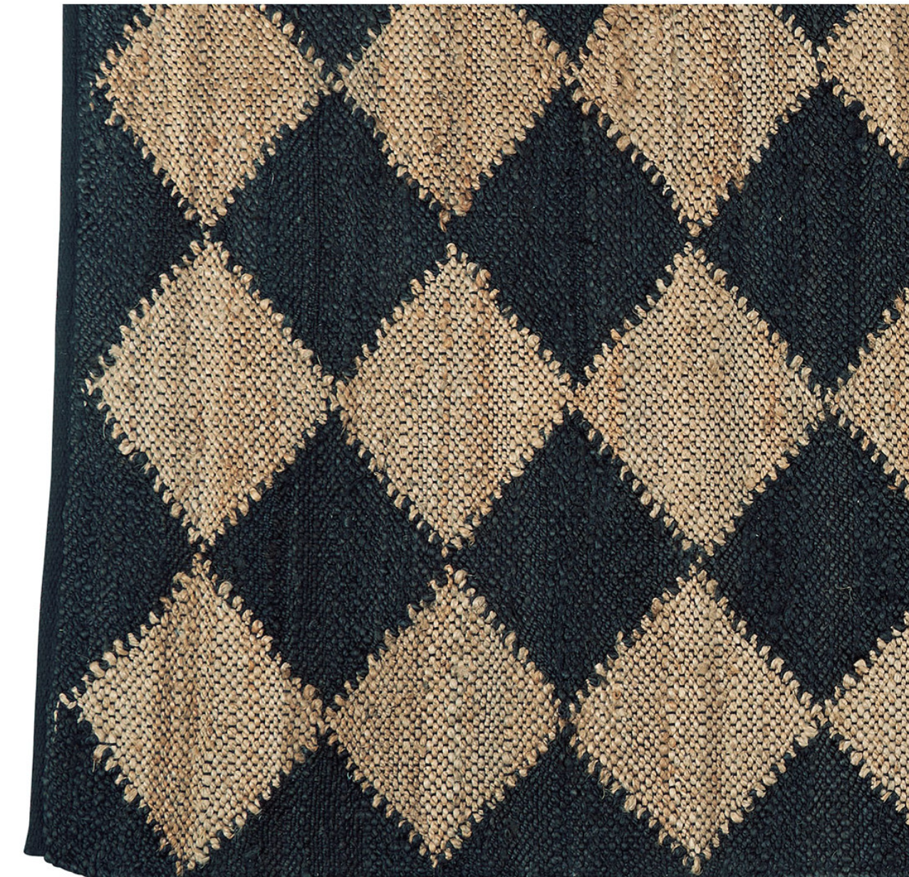 Diamond Patterned Jute Rug